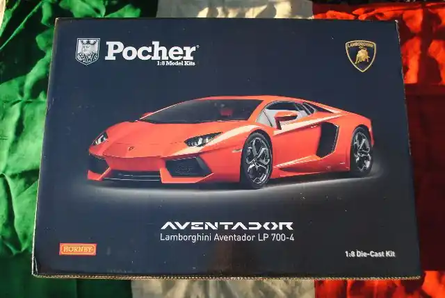 HK100 LAMBORGHINI AVENTADOR LP 700-4 "Arancio Argos" Rechtstreeks Van De Fabrikant